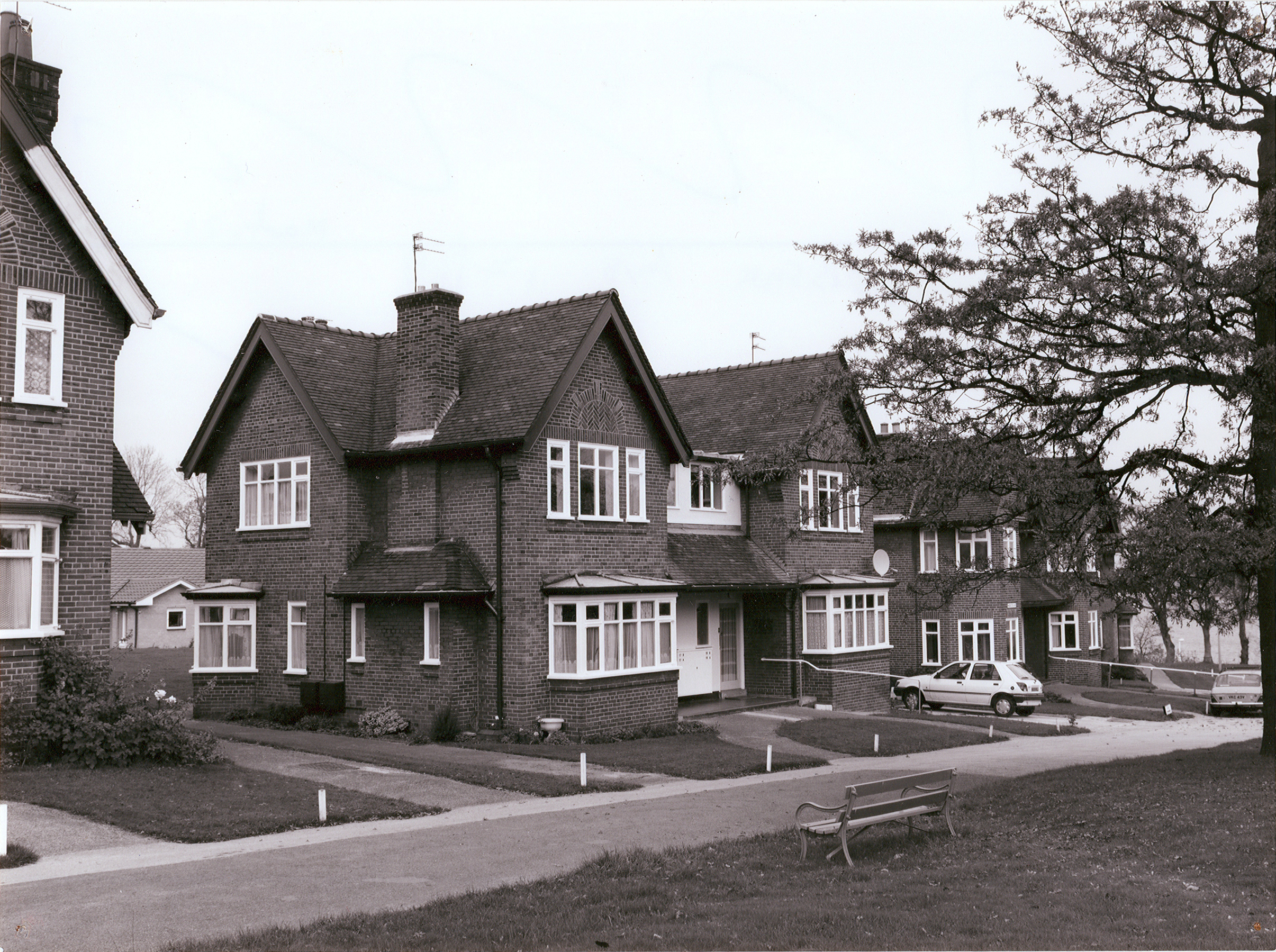 Image: An historical view of Webster Avenue